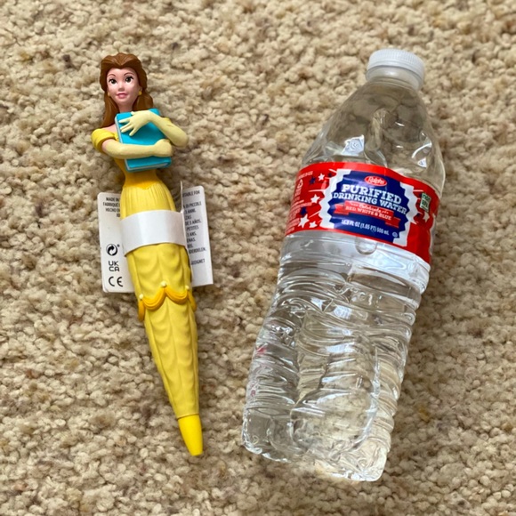 Belle princess character Pen - Picture 1 of 3